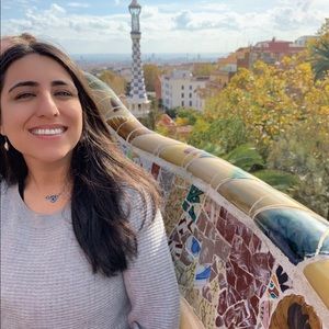 Meet your Posher, Hajera